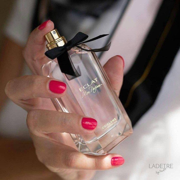 عطر زنانه ادوپرفیوم اکلت مون با رایحه گلی و تازگی 50 میل اوریفلیم 33957